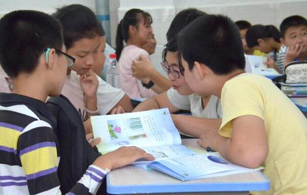 江西南昌市趣味中医药知识走进中学